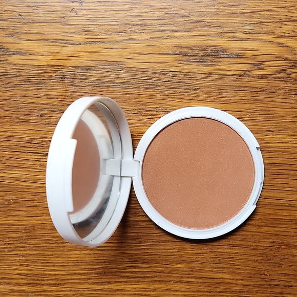 Give them lala bronzer - Picture 4 of 4